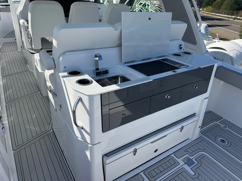 Slide: The Image of Everglades 367 CX 2026 - 30