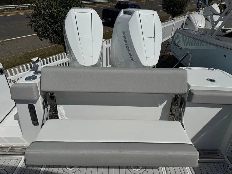 Slide: The Image of Everglades 367 CX 2026 - 32