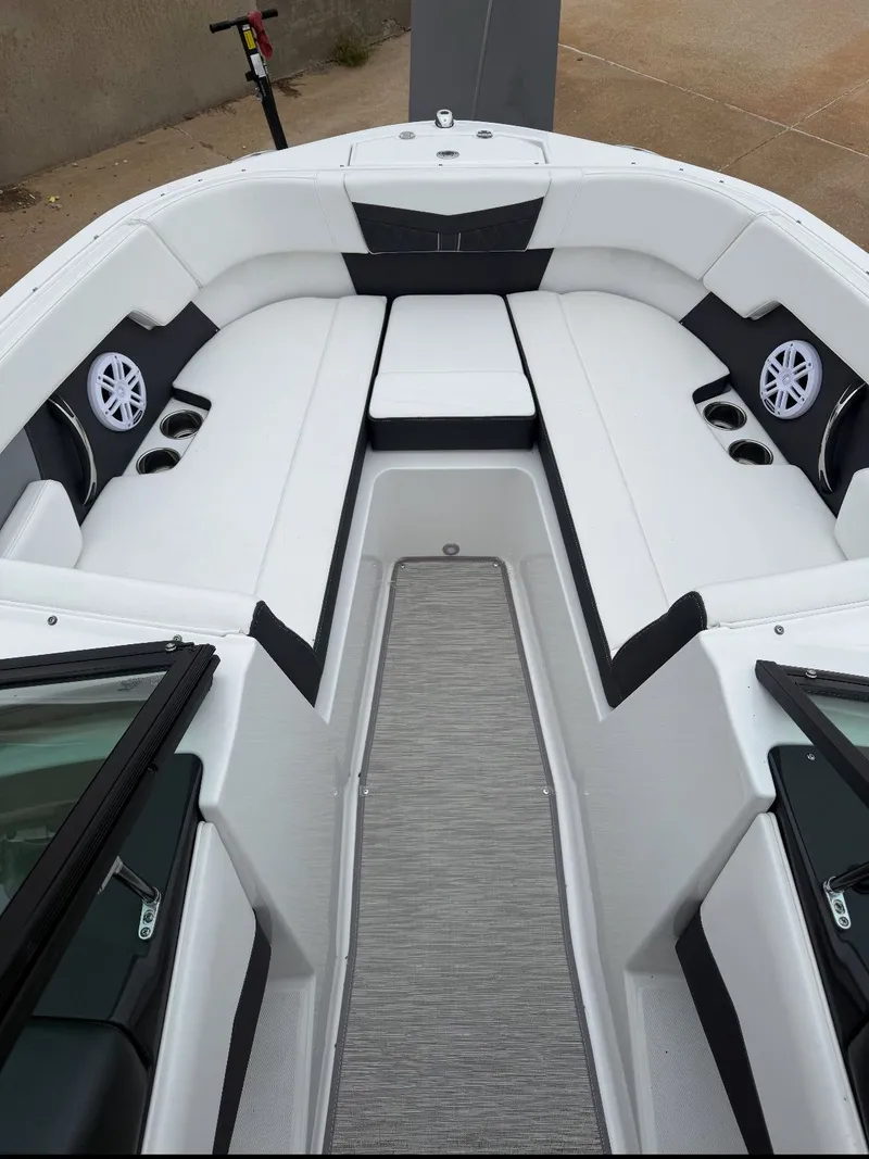 Slide: The Image of Monterey M-225 2026 - 6