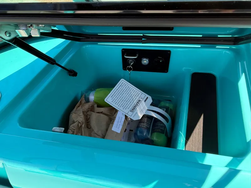 Slide: The Image of MasterCraft NXT22 2026 - 20