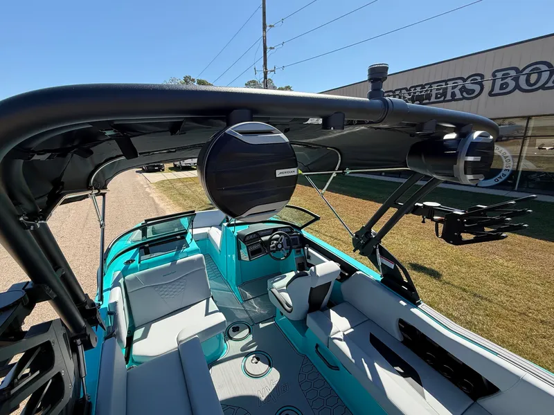 Slide: The Image of MasterCraft NXT22 2026 - 21