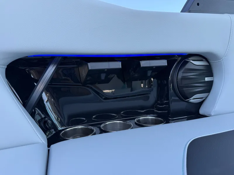 Slide: The Image of MasterCraft NXT22 2026 - 30