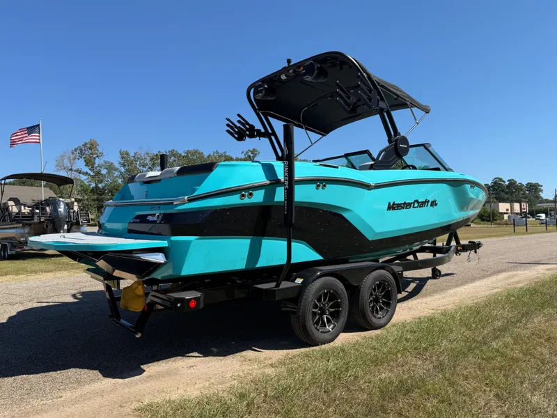 Slide: The Image of MasterCraft NXT22 2026 - 5