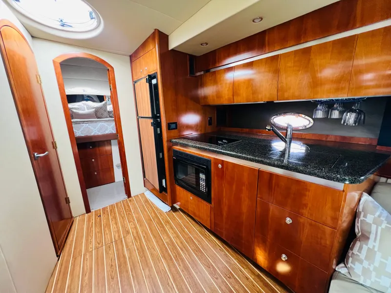 Slide: The Image of Cruisers Yachts 420 Express 2006 - 16