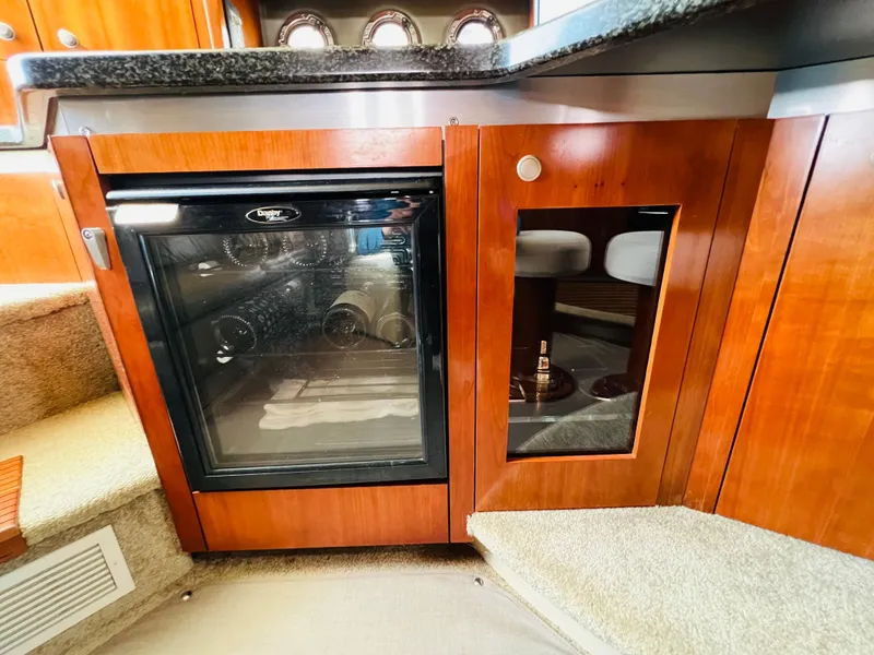 Slide: The Image of Cruisers Yachts 420 Express 2006 - 21