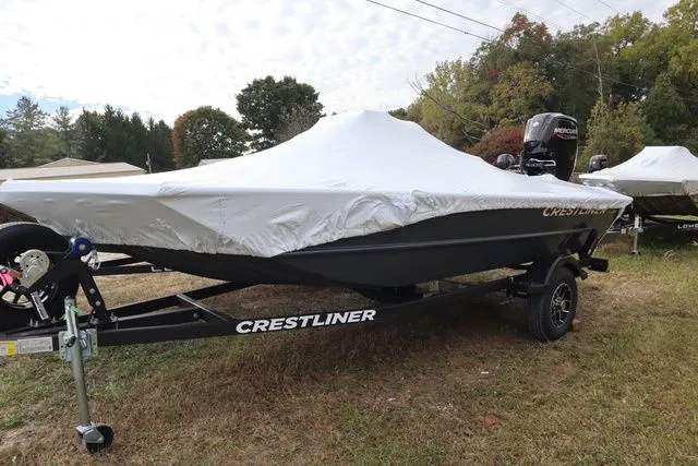 The Image of Crestliner Retriever 1660 FCC 2026 - 1