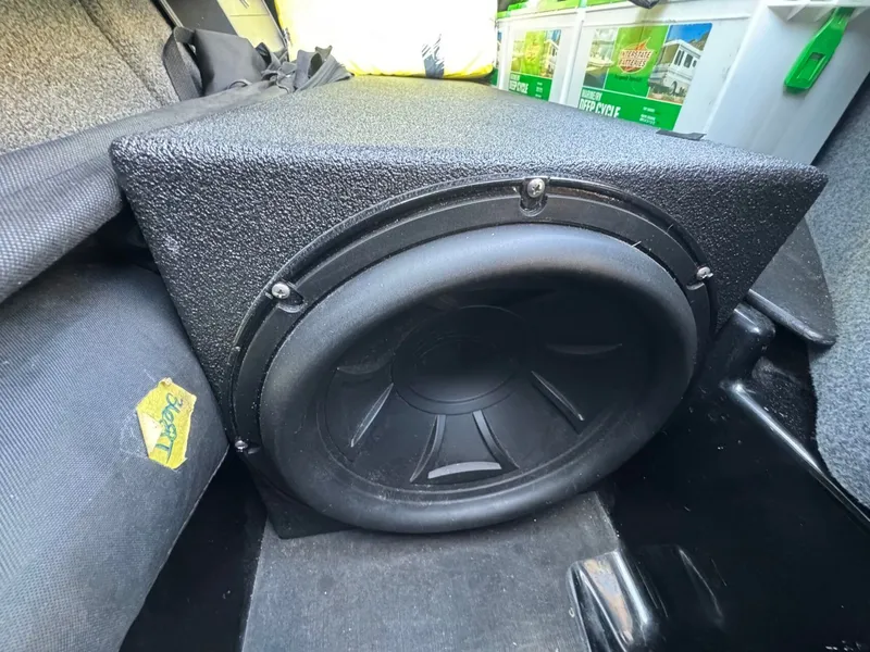 Slide: The Image of Tigé 23ZX 2022 - 24