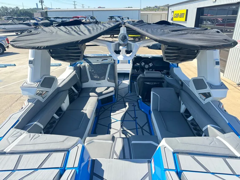 Slide: The Image of Nautique Super Air Nautique G23 Paragon 2026 - 16