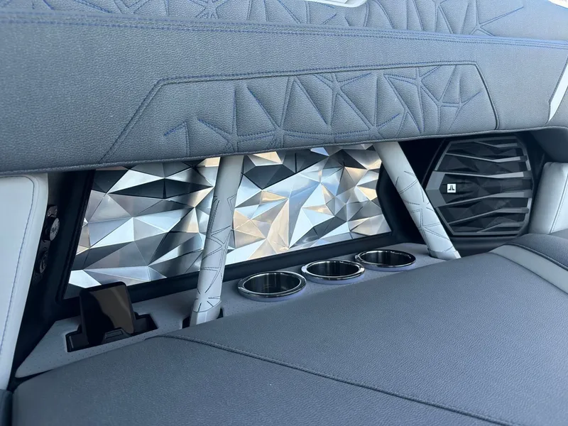 Slide: The Image of Nautique Super Air Nautique G23 Paragon 2026 - 35