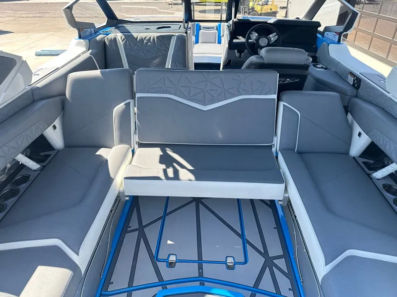 Slide: The Image of Nautique Super Air Nautique G23 Paragon 2026 - 47