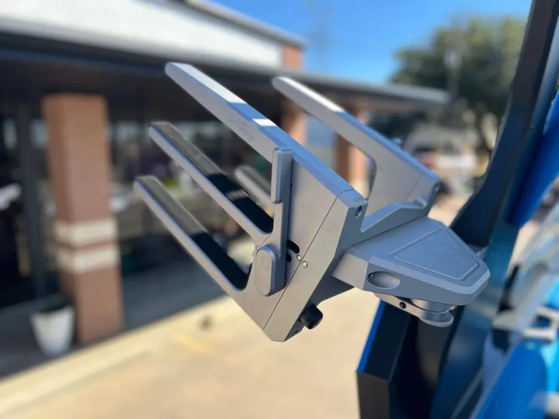 Slide: The Image of Supra SA450 2021 - 22