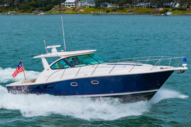 Slide: The Image of Tiara 39 Coronet 2015 - 42