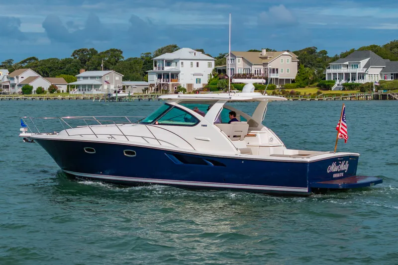 Slide: The Image of Tiara 39 Coronet 2015 - 52