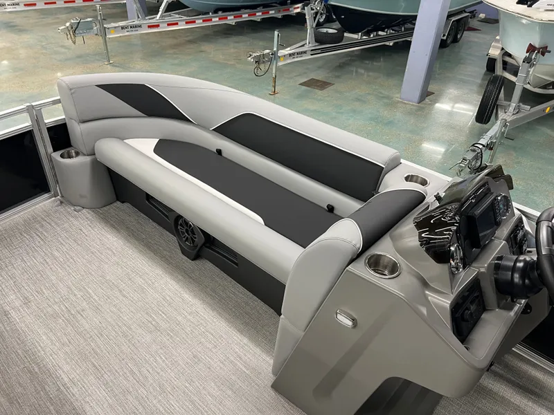 Slide: The Image of Avalon 2385 Venture Cruise 2026 - 6