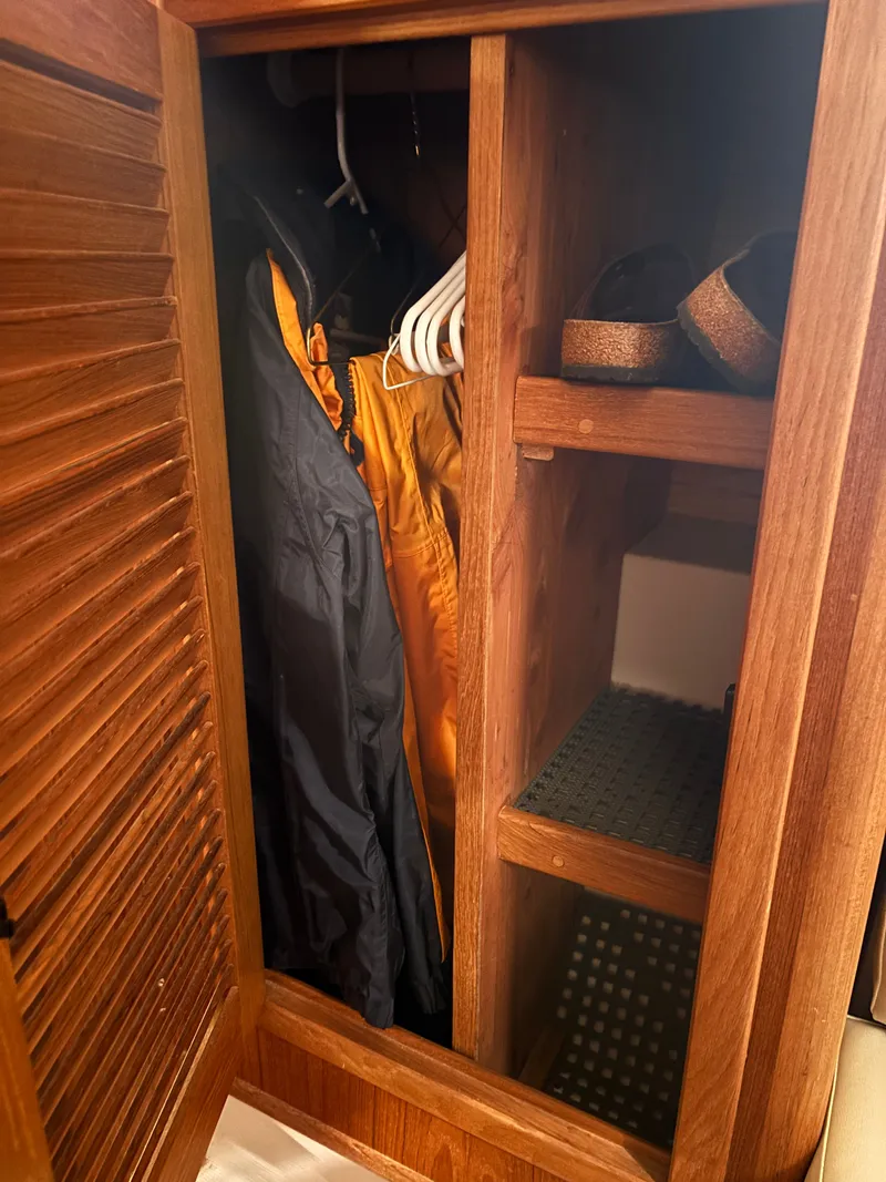 Slide: The Image of Catalina 380 2000 - 101