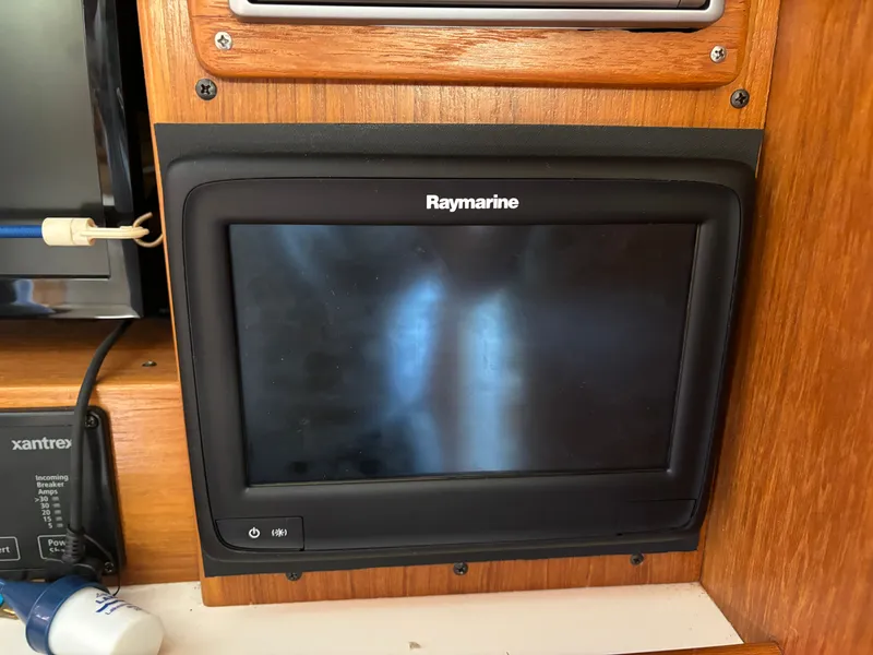 Slide: The Image of Catalina 380 2000 - 53