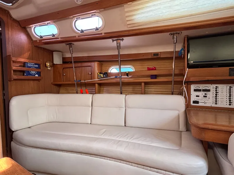 Slide: The Image of Catalina 380 2000 - 56