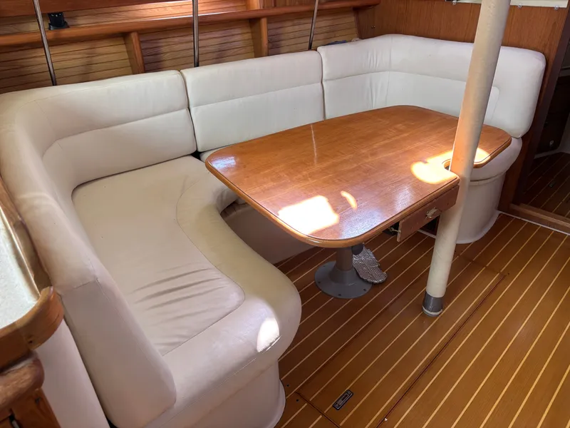 Slide: The Image of Catalina 380 2000 - 57