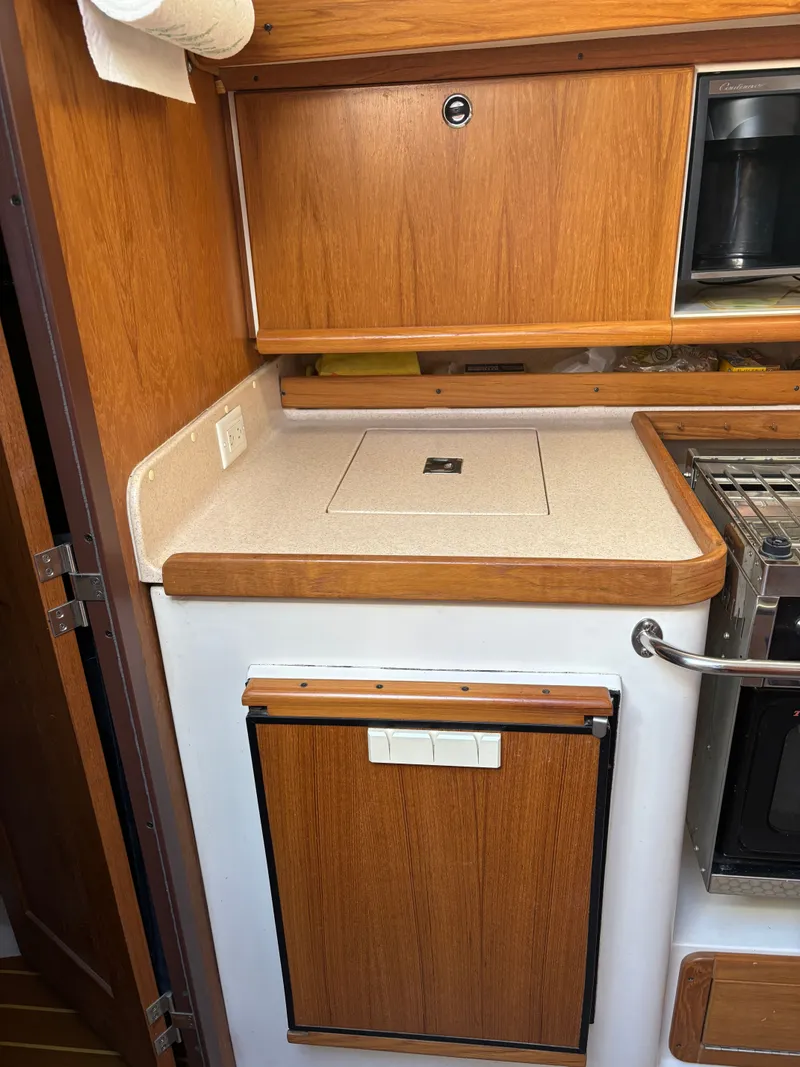 Slide: The Image of Catalina 380 2000 - 65