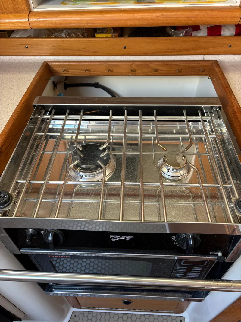 Slide: The Image of Catalina 380 2000 - 74