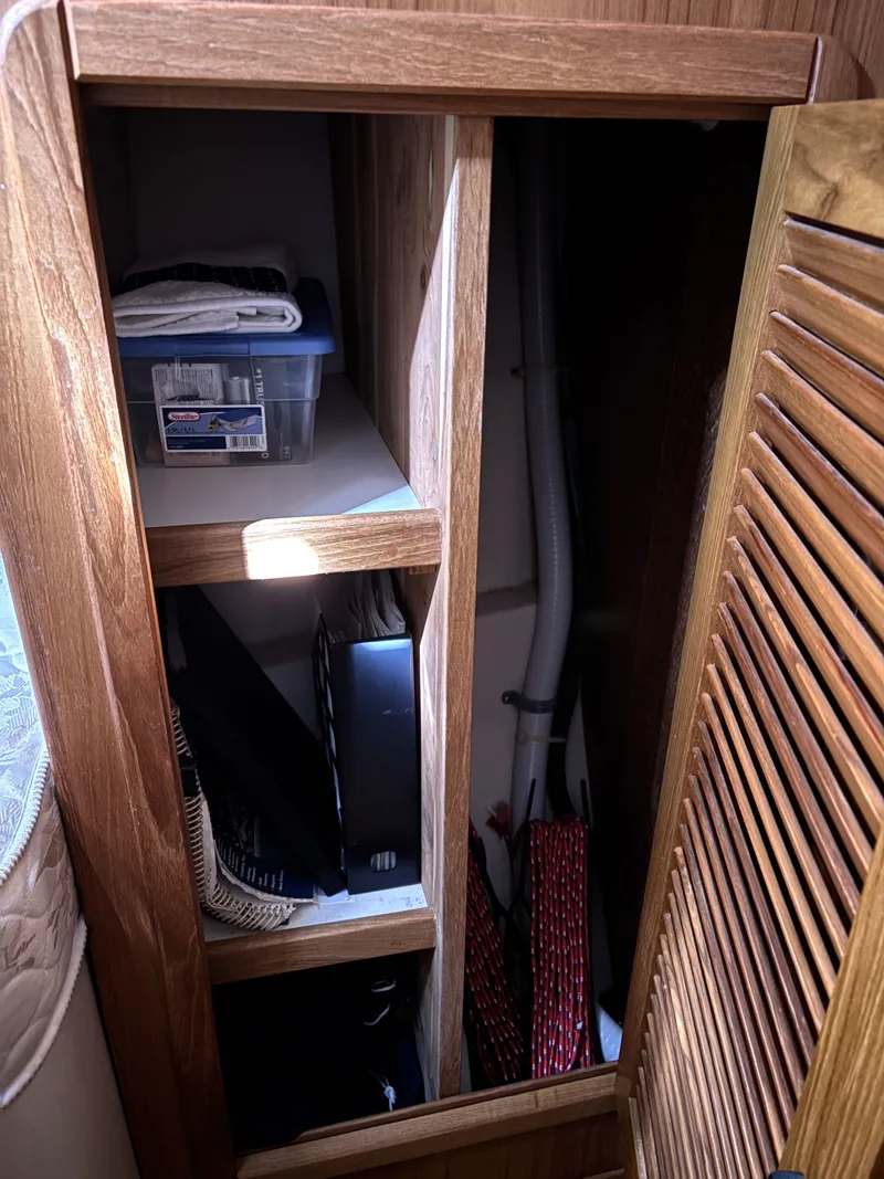 Slide: The Image of Catalina 380 2000 - 79