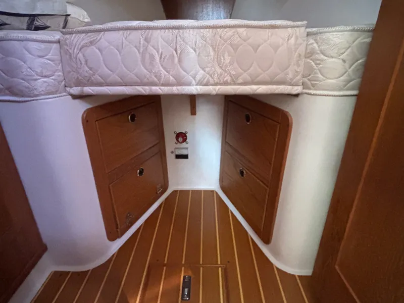 Slide: The Image of Catalina 380 2000 - 83