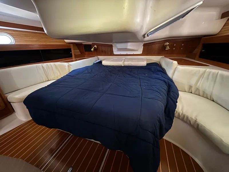 Slide: The Image of Catalina 380 2000 - 94