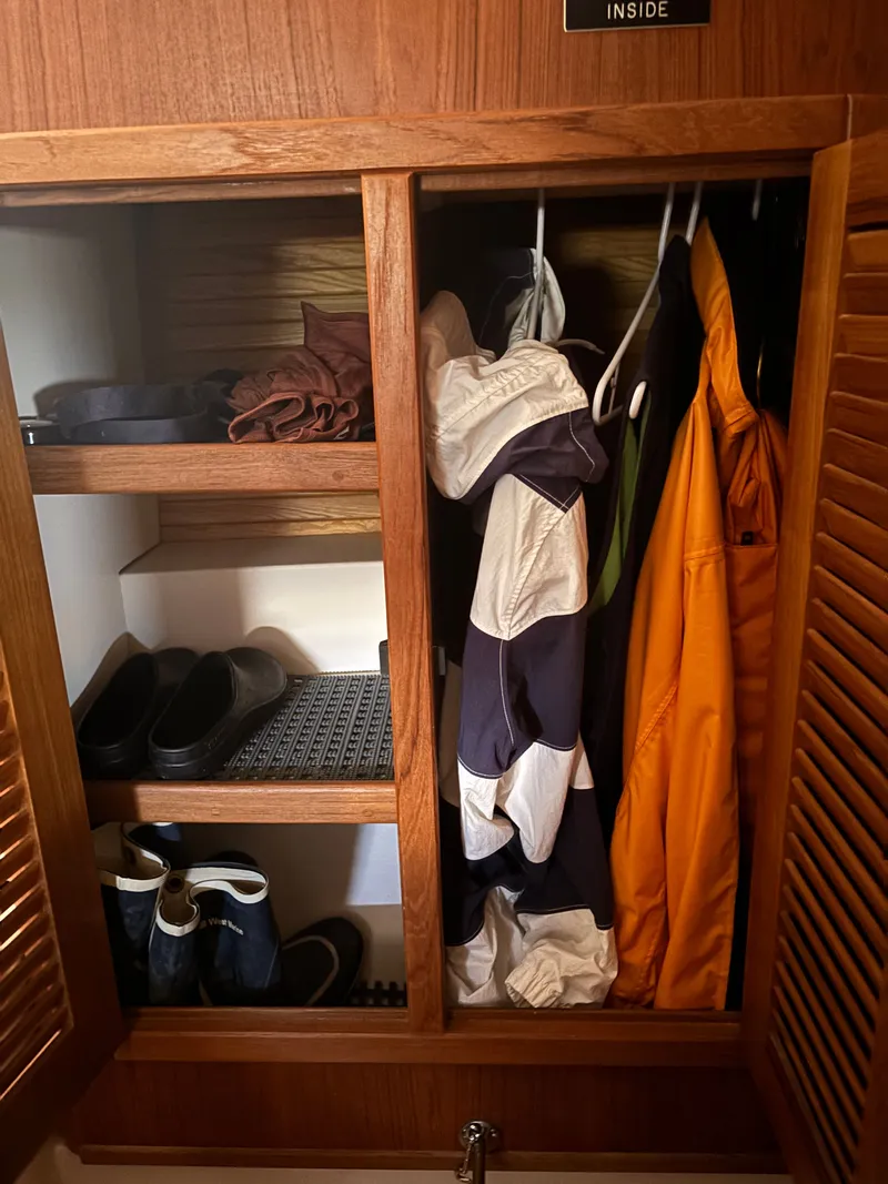 Slide: The Image of Catalina 380 2000 - 97