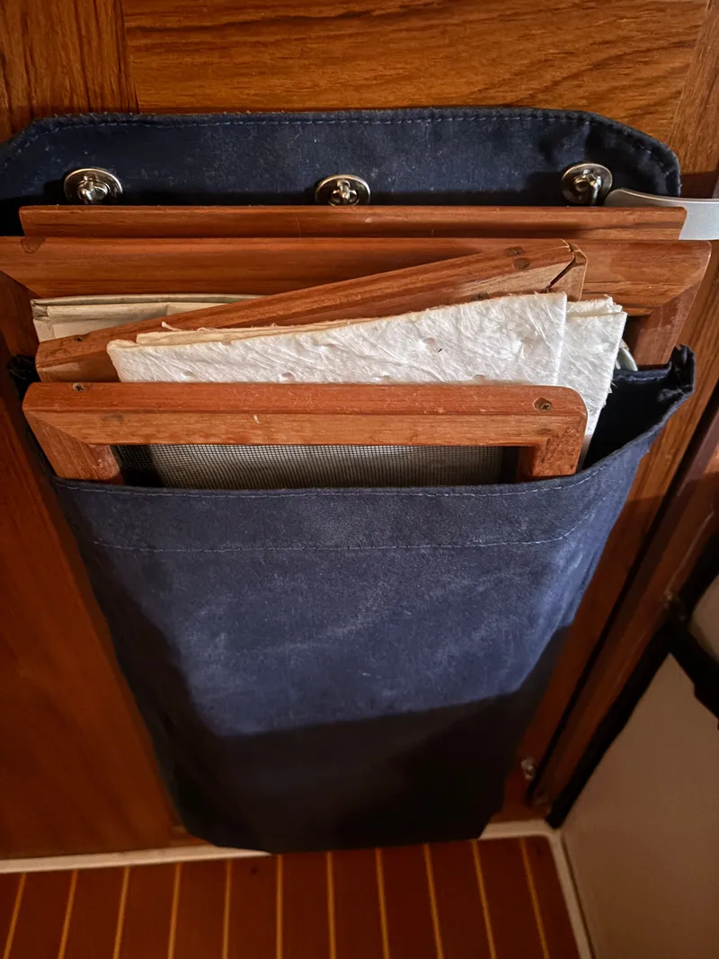 Slide: The Image of Catalina 380 2000 - 98