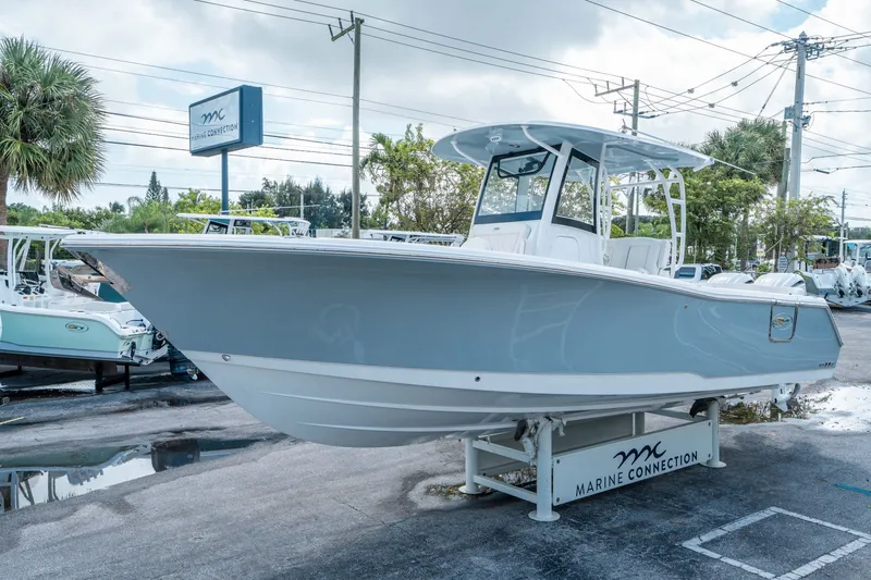 Slide: The Image of Sea Hunt Ultra 285 FS 2026 - 6