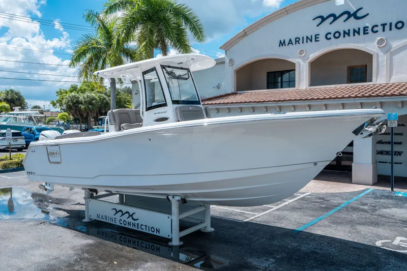 Slide: The Image of Sea Hunt Ultra 275 CB 2026 - 8