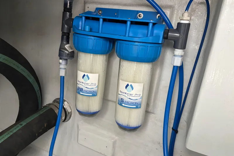 Slide: The Image of Seawind 1600 (2022) water filtration system with SeaWater Pro filters installed. - 39