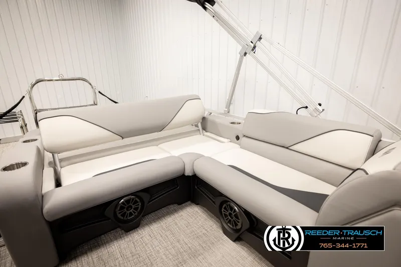 Slide: The Image of 2026 Avalon VEN85 VRB boat interior with plush seating and modern design. - 23