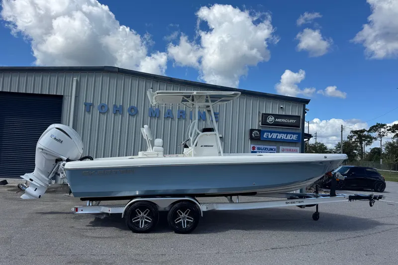 The Image of 2026 Skeeter SX2350 boat on trailer at Toho Marine dealership. - 1