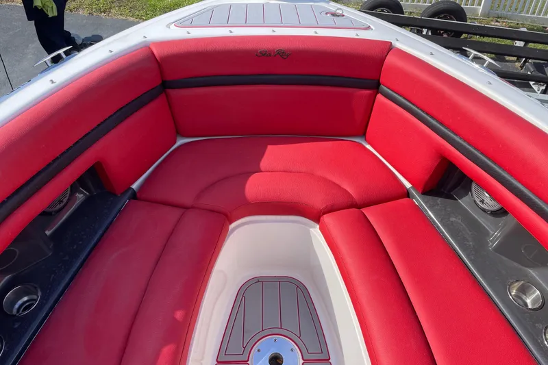 Slide: The Image of Red interior seating of 2014 Sea Ray 270 SLX boat. - 5