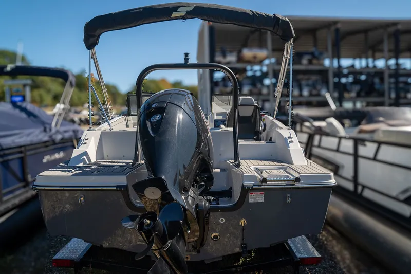 Slide: The Image of Starcraft SVX 190 OB 2025 - 5