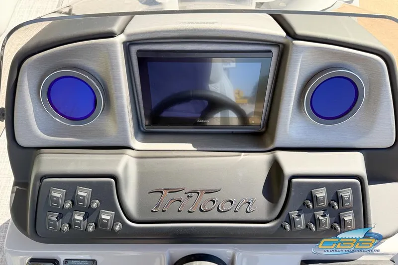 Slide: The Image of Close-up of 2026 JC 25 Neptoon LG pontoon boat's metal hull detail. - 22