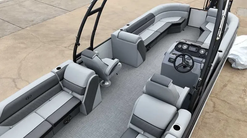 Slide: The Image of Veranda VS25RC 2025 - 10