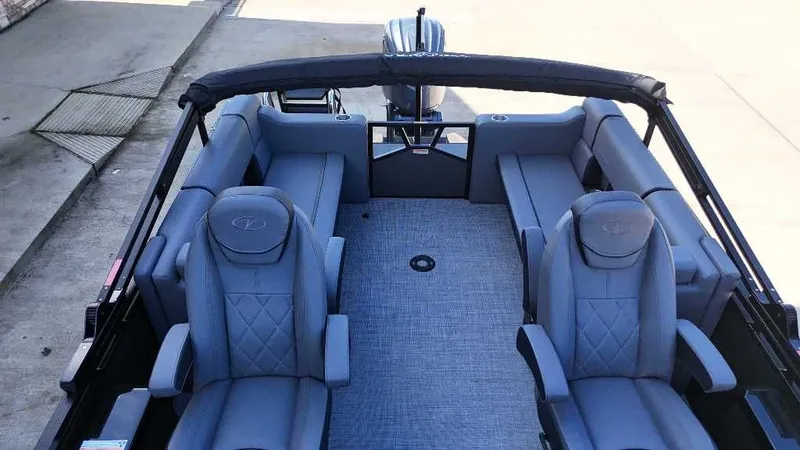 Slide: The Image of Veranda VX25DCRC PREMIUM 2025 - 14