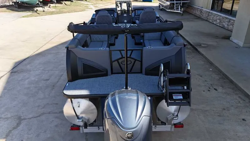 Slide: The Image of Veranda VX25DCRC PREMIUM 2025 - 16