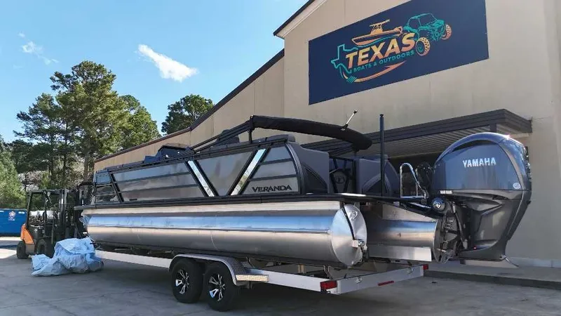 Slide: The Image of Veranda VX25DCRC PREMIUM 2025 - 18