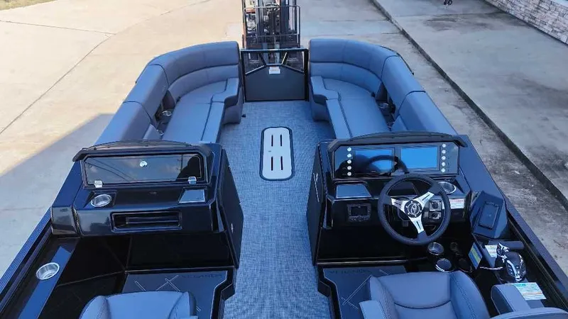 Slide: The Image of Veranda VX25DCRC PREMIUM 2025 - 6