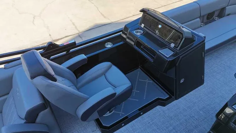 Slide: The Image of Veranda VX25DCRC PREMIUM 2025 - 7