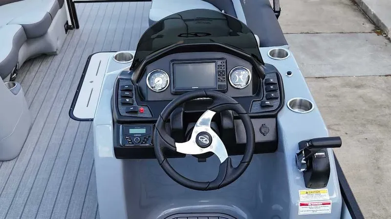 Slide: The Image of Veranda VF25F2plus2 Luxury 2025 - 15