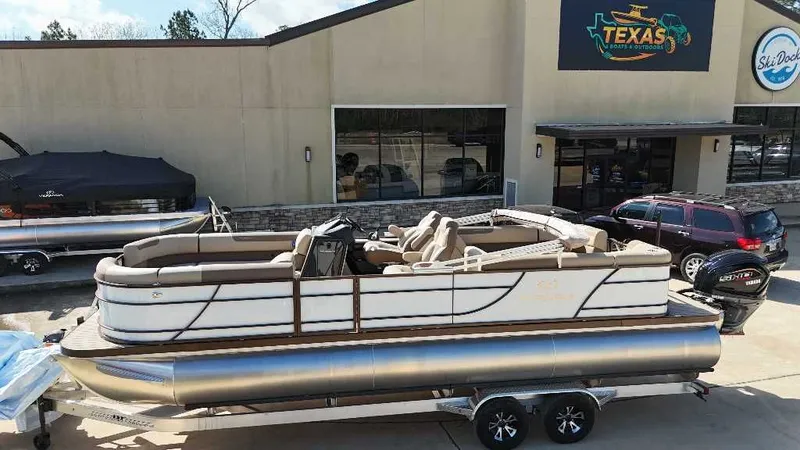 Slide: The Image of Veranda VR25RC 2025 - 4