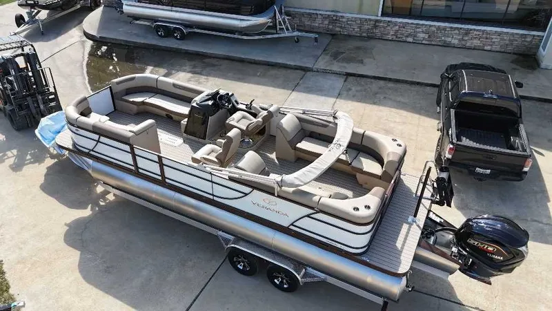 Slide: The Image of Veranda VR25RC 2025 - 6