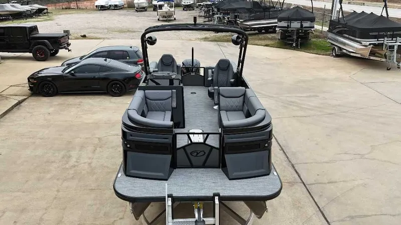 Slide: The Image of Veranda VX22RC PREMIUM 2025 - 10