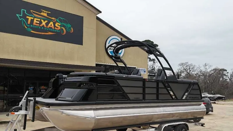 Slide: The Image of Veranda VX22RC PREMIUM 2025 - 16