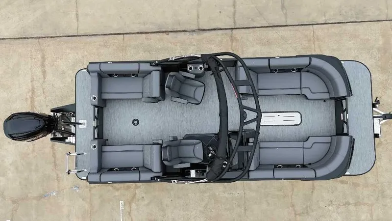 Slide: The Image of Veranda VX22RC PREMIUM 2025 - 3