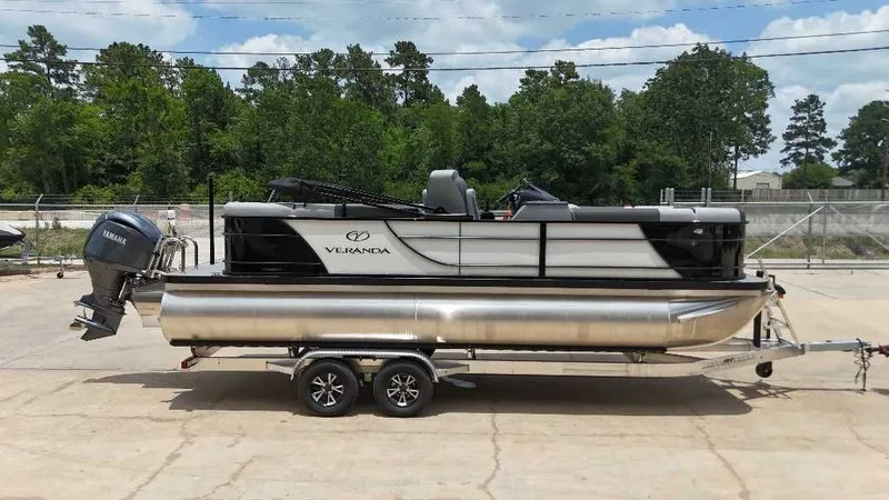 The Image of Veranda VR22RC 2025 - 1